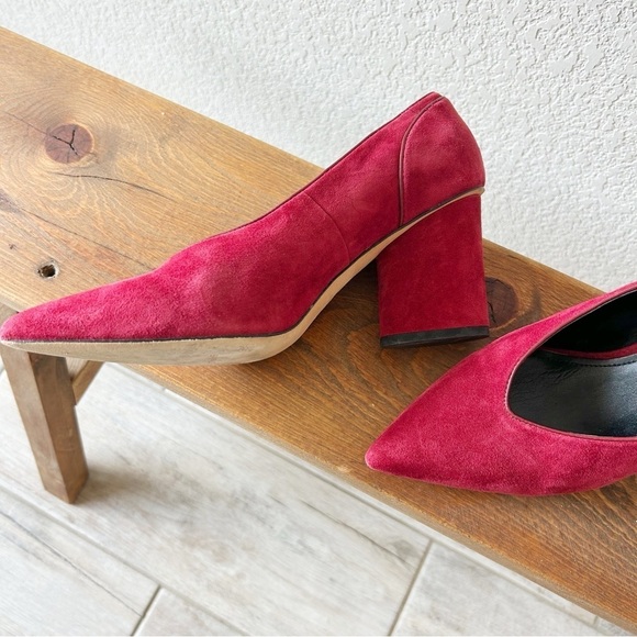 Donald Pliner Glenn Suede Heels Berry Red Size 9.5 - Picture 4 of 10